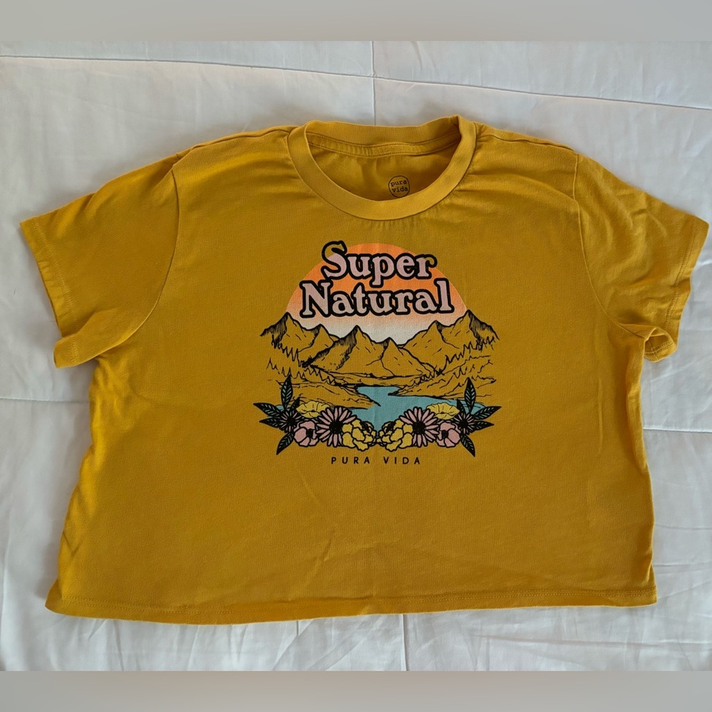 Pura Vida Crop Top size medium NWOT